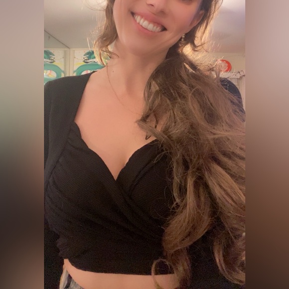 Tops - Elegant Black Wrap crop black long sleeve